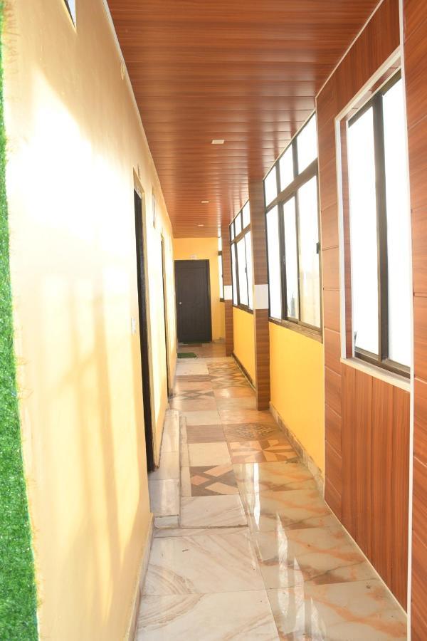 Hotel Mountain View And Rooftop Restaurant Pithorāgarh Extérieur photo